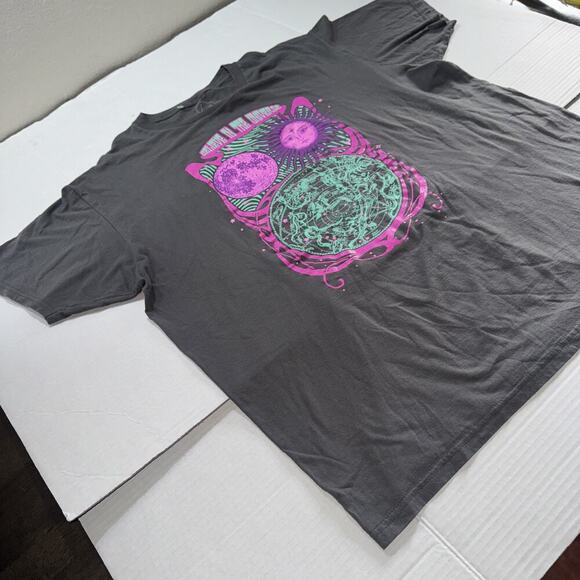 Hi-Res Short Sleeve Gray T Shirt, Universe Print XXL Unisex Adults - Picture 4 of 7